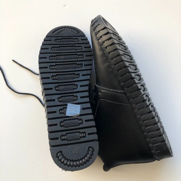 Caposhie Black Microfiber Chukka Ankle Boots US 10 Fits small more like 9 or 9.5 - Picture 13 of 16